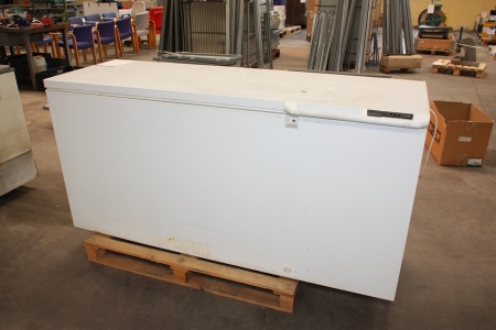 Chest freezer, Frigidaire, model TLM 500, net 405 liters
