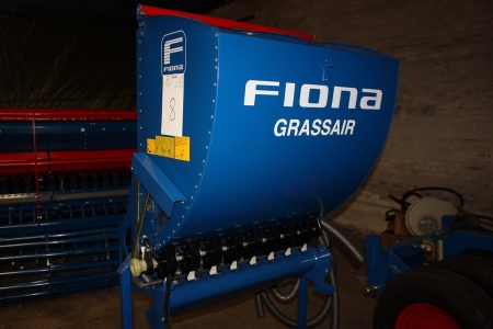 Fiona Grassair, luftdrevet græssåenhed. Passer på 3 og 4 meter såmaskiner. Komplet. 