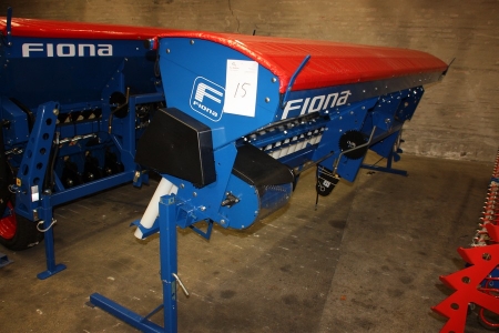 Fiona G-85, 4.00 m SN H005347. Fertilizer