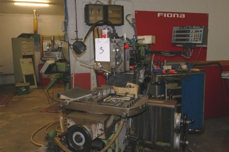 Tool Milling Machine, Maho MH 700 with Sony XY control. Rpm. 32-1600