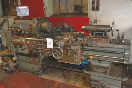 Lathe VDF with DIADUR XZ management. Bore 60 mm incl. Spectacle + 4 + claw holders, etc.