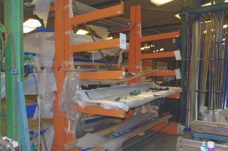 Pallet Racking, OWO, 4 gables, maximum 3000 kg per gable. 5 to branches with content
