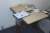 Rest i rum minus faste installationer 2 pc borde + skrivebord med indhold 