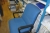 Bord + stol + papirskærer + Bind-O-Matic 2000 + Minolta QMS printer