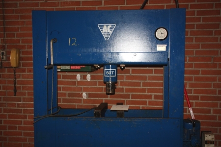 Hydraulic workshop press, AC, 60 ton