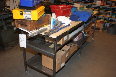 Workshop trolley with content