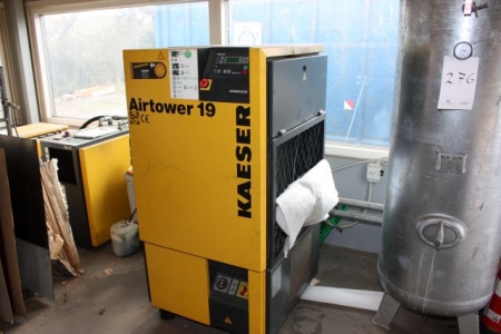 Compressor unit comprising Kaeser Airtower 19 (13276 hours) + Compressor Kaeser SM 11 (3099 hours) + Refrigerated dryer, Kaeser TR 11 + oil and water separator, Kaeser + pressure vessel, 11 bar, 500 liters. Year 2001