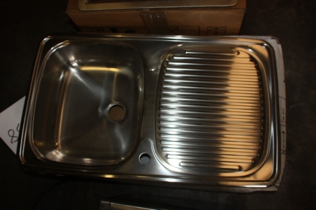 Stainless steel sink with drainer, Eico ML 40 PT, approx. 790x470 mm. Reversible.