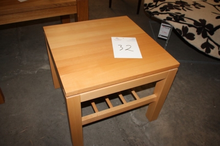 Corner Table, solid beech, Milan, 60 x 60 x 51 cm