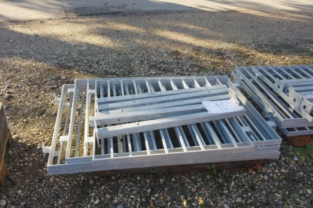 2 pallets with galvanized railing building