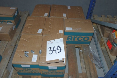 Pallet with Arco hydraulic fittings