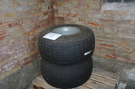 Pallet with tires size 400/60-15, 5