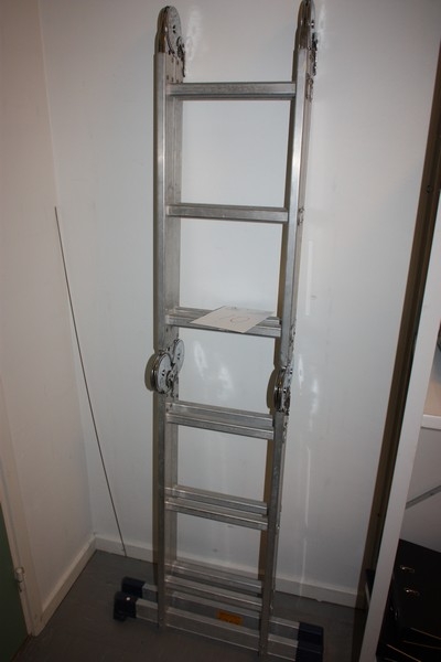 Combination ladder, 12 steps