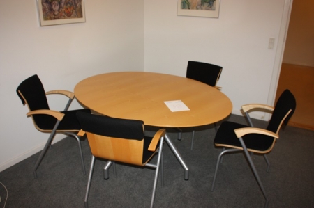 Ovalt mødebord + 4 konferencestole, Four Design, sort bolster