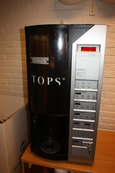 Varmdriksautomat, Wittenborg, FB7100 + kasse med kaffekrus, pap
