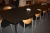 Mødebord i 4 sektioner + 14 konferencestole med sæde i sort bolster, Radius + 2 bordlamper med videre