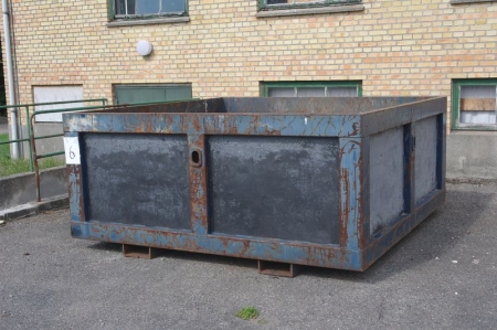 Container for crane and truck. 2430 x 2430 x 1000 mm