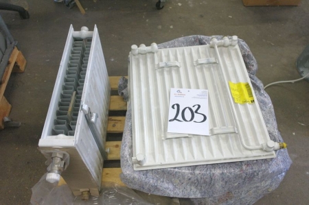 Pallet with radiators