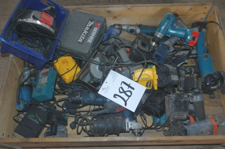 Pallet with various EL + cordless tools (Condition unknown)