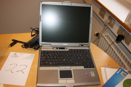 Notebooks, Dell Latitude D610 + dock + screen, Acer P221W + keyboard + mouse