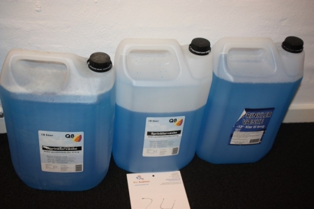 3 x 10 liters of washer fluid