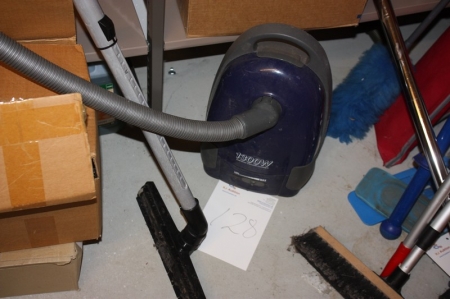 Vacuum cleaner, 1300 W