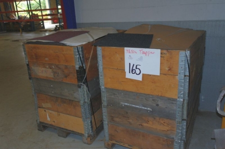 2 pallets of exhibition carpet + tripod with parts for exhibition stand construction + magazine stands etc.