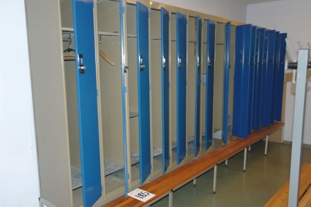 14 lockers with bench