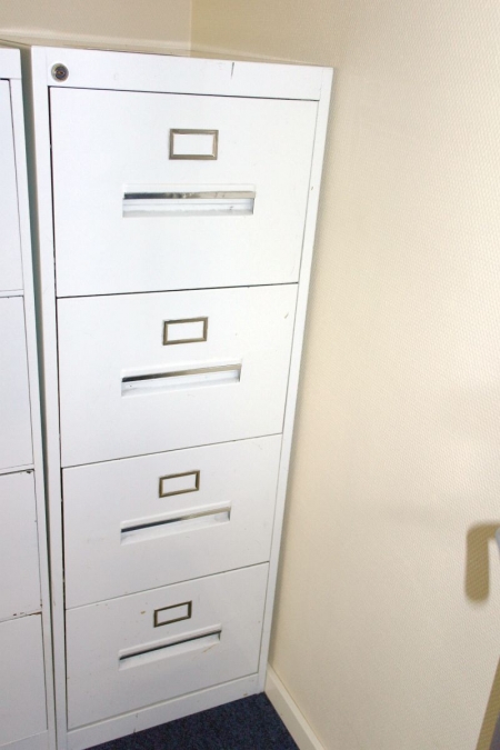 Filing cabinet with 4 drawers