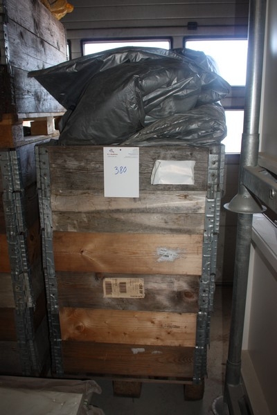 Pallet with winter mats