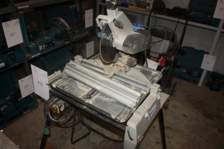 Power tool, ELU: crosscut saw with reversible land