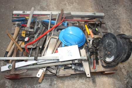 Pallet tools + cable reel + clamp, etc.