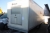 Mandskabsvogn med trailertræk. Opholdsrum med køleskab, håndvask, brusekabine, vandvarmer, toilet, 8 omklædningsskabe