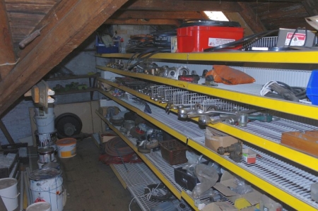 Everything on the ceiling to the right of the staircase. Rack with content tools + screws and bolts and threaded rods + belts + electric parts + valves + paint etc. (Everything must be collected)
