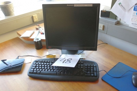 HP PC + flat screen + keyboard
