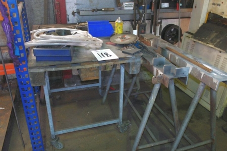 Trolley with steel panels + 2 trestles