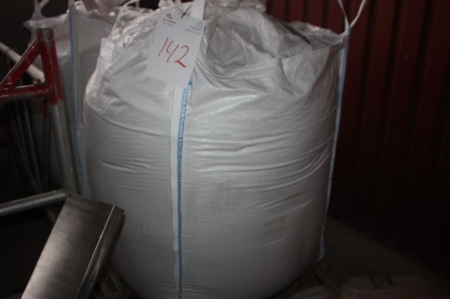 1 big bag vacuum salt, ca. 1 tonne
