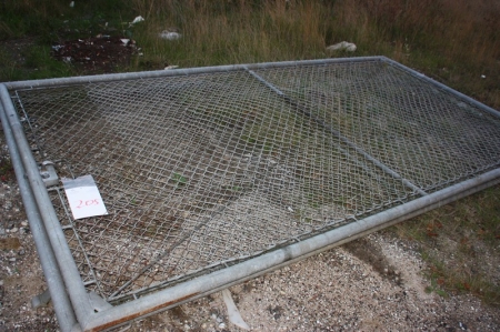 2 x steel gate, approx. 2.0 x 4 meters