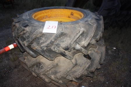2 x tractor tires, 16.9 / 14-30