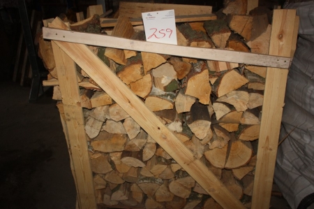 Pallet Tower with firewood, willow
