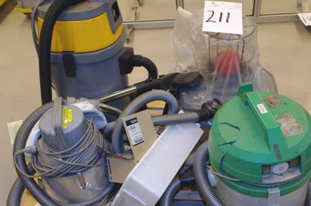 Pallet with various vacuum cleaners, condition unknown