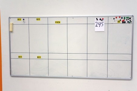 Whiteboard, approx. 1 x 2 meters