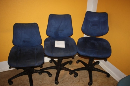 3 x office chairs