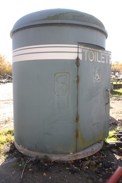 Toilet, circular