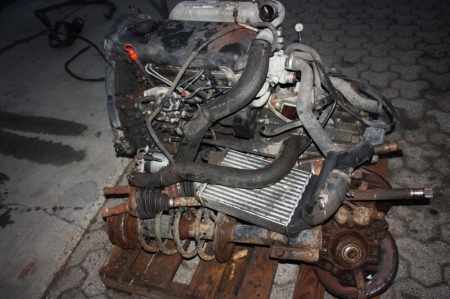 Motor, gearkasse og forreste fjederben til Fiat Ducato 2,8 diesel. Årgang 2001. Har kørt 140.000 km
