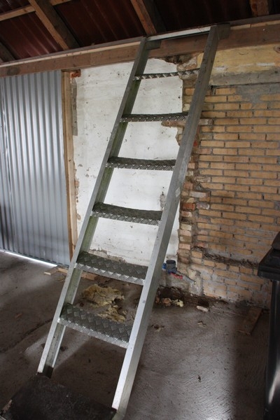 2 x jumbo scaffold ladder