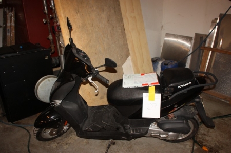 Moped, 45 km, 4 stroke. Kymco, Agility 50, type CQ50QT-5. Year 2007. KM: 5091. Registration, OE458. Supplied without plate