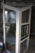 Bay window, 3-edged. Internal dimensions: 115 cm. Height: 214 cm. A window that opens