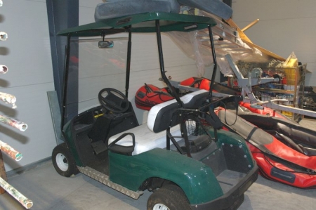 Golf cart, brand new. Gasoline powered