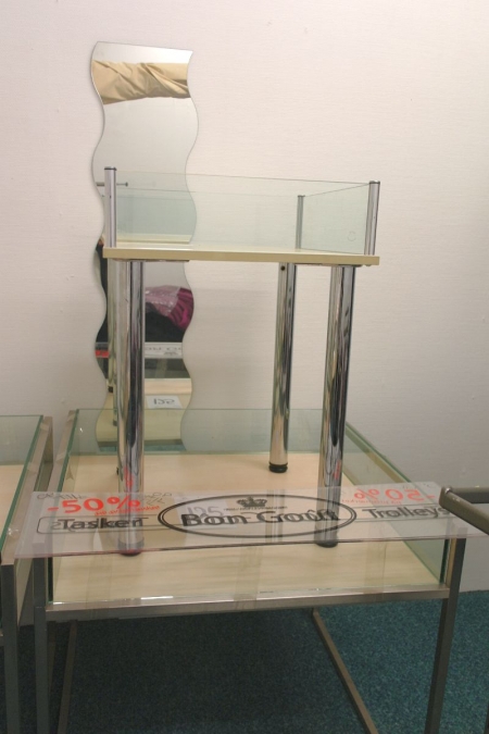 2 tables / display case with glass